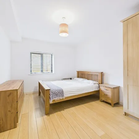 Panorama Court * 워터퍼드